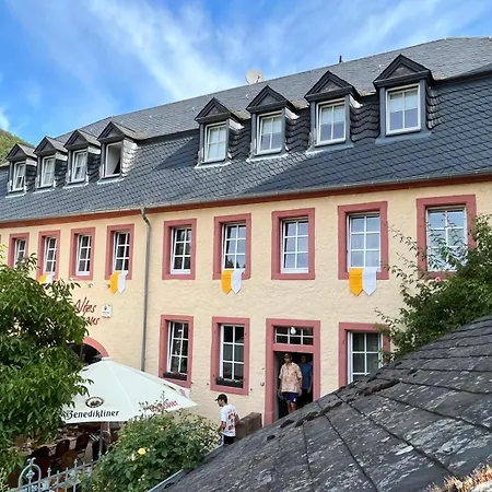 Altes Pfarrhaus فندق Auw an der Kyll